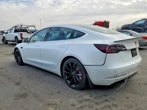 5YJ3E1EB1KF512076 2019 TESLA MODEL 3 - Image 2