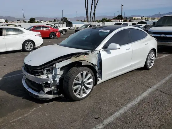 5YJ3E1EB1KF512398 2019 TESLA MODEL 3 - Image 1