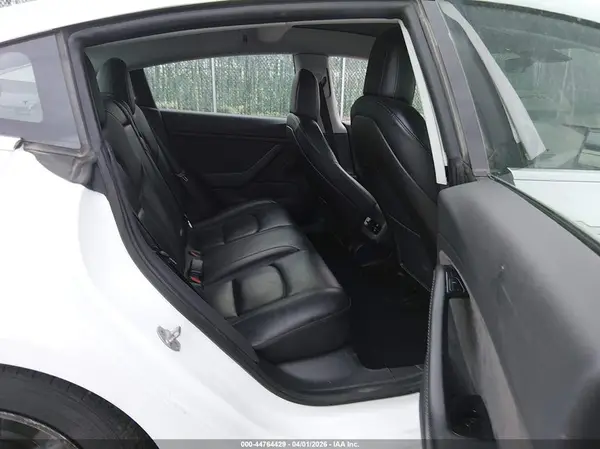 5YJ3E1EB1LF617783 2020 TESLA MODEL 3 - Image 8
