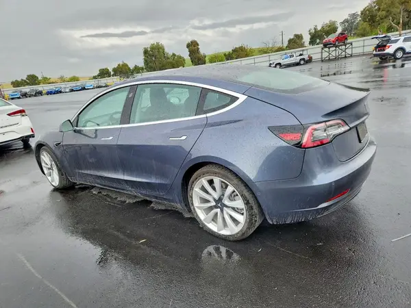 5YJ3E1EB1LF620098 2020 TESLA MODEL 3 - Image 2