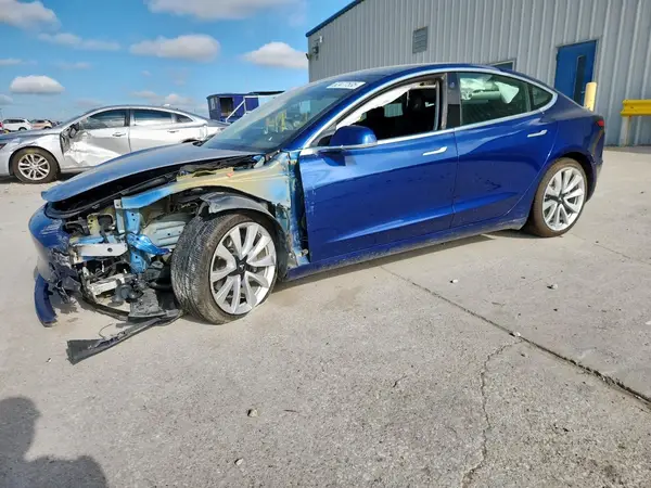 5YJ3E1EB1LF620523 2020 TESLA MODEL 3 - Image 1