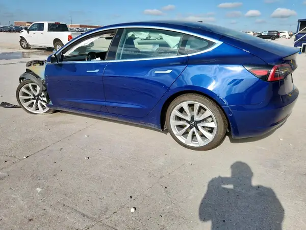 5YJ3E1EB1LF620523 2020 TESLA MODEL 3 - Image 2