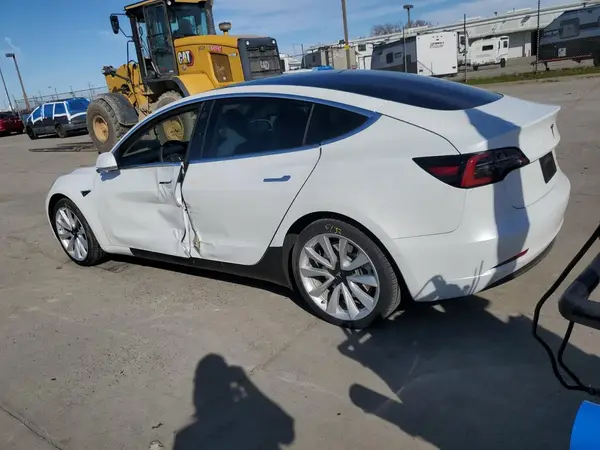5YJ3E1EB1LF622935 2020 TESLA MODEL 3 - Image 2