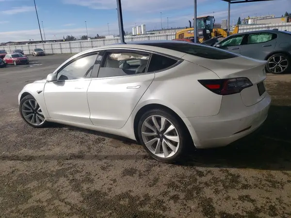 5YJ3E1EB1LF640478 2020 TESLA MODEL 3 - Image 2