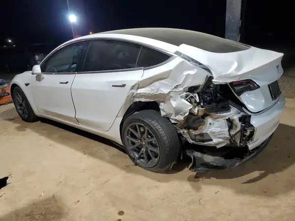 5YJ3E1EB1LF711372 2020 TESLA MODEL 3 - Image 2
