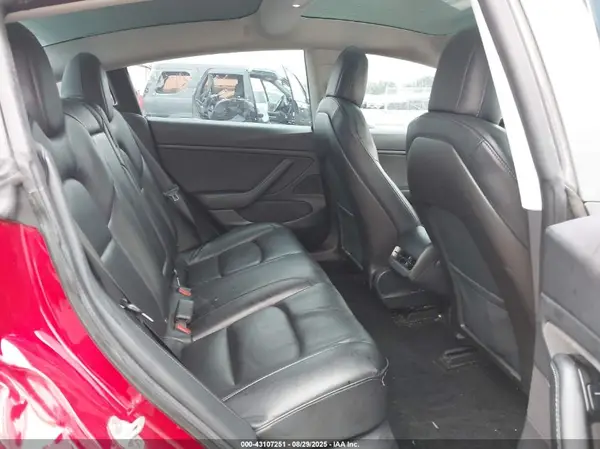 5YJ3E1EB1LF721836 2020 TESLA MODEL 3 - Image 8