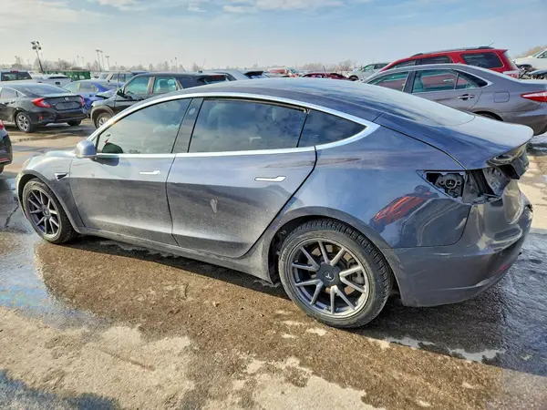 5YJ3E1EB1LF735784 2020 TESLA MODEL 3 - Image 2
