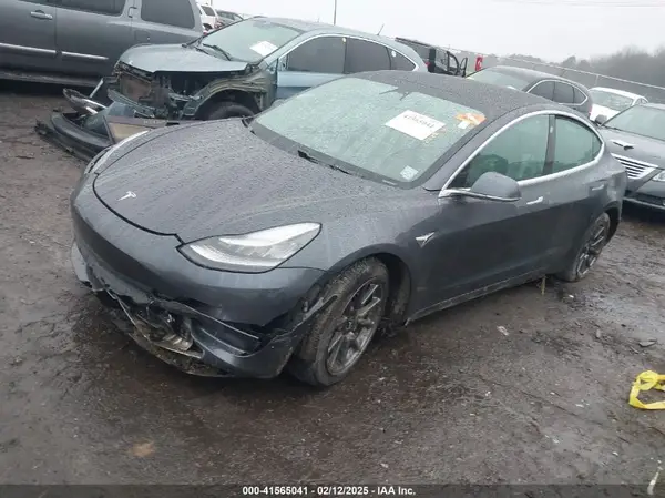 5YJ3E1EB1LF786931 2020 TESLA MODEL 3 - Image 2