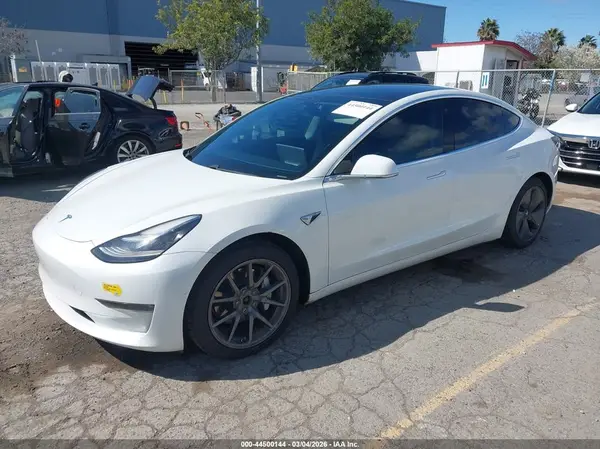 5YJ3E1EB1LF803159 2020 TESLA MODEL 3 - Image 2