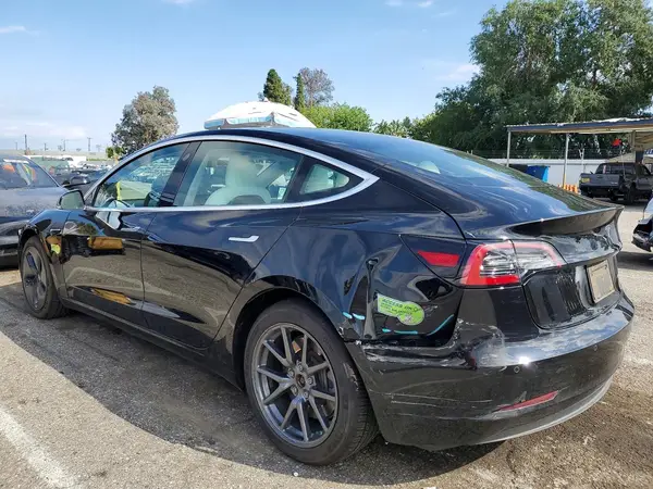 5YJ3E1EB1LF806658 2020 TESLA MODEL 3 - Image 2