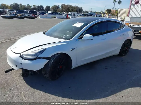 5YJ3E1EB1LF807258 2020 TESLA MODEL 3 - Image 2
