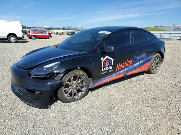 5YJ3E1EB1MF002068 2021 TESLA MODEL 3 - Image 1