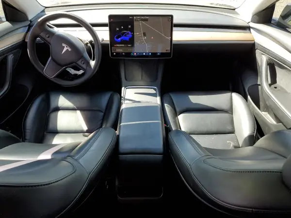 5YJ3E1EB1MF002068 2021 TESLA MODEL 3 - Image 8