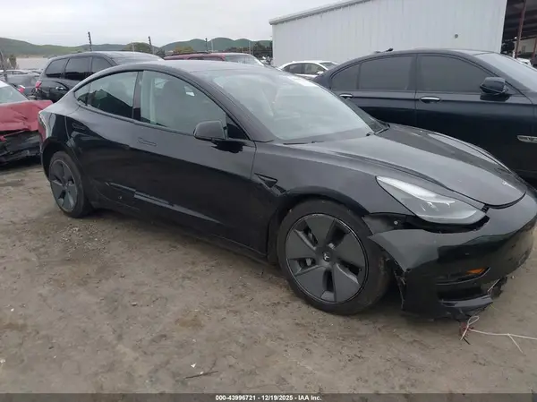 5YJ3E1EB1MF009893 2021 TESLA MODEL 3 - Image 1