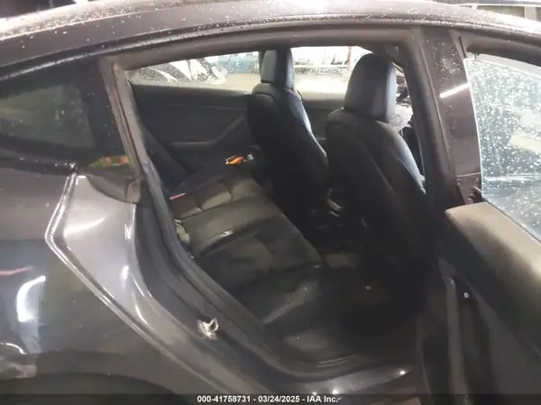 5YJ3E1EB1MF014821 2021 TESLA MODEL 3 - Image 8