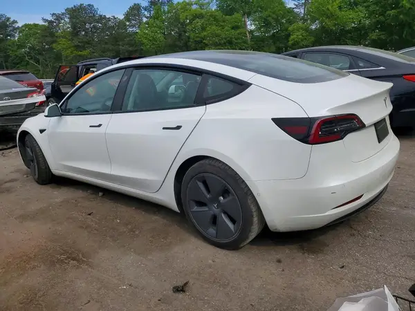 5YJ3E1EB1MF019453 2021 TESLA MODEL 3 - Image 2
