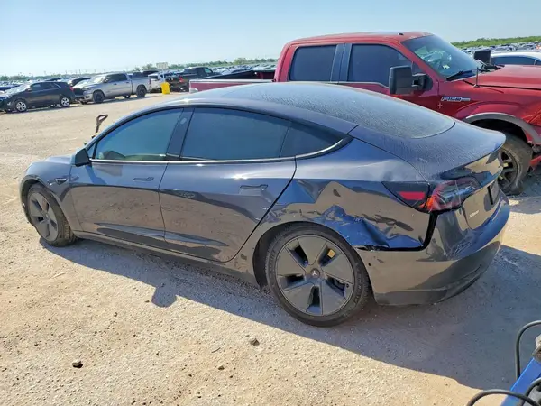 5YJ3E1EB1MF025236 2021 TESLA MODEL 3 - Image 2