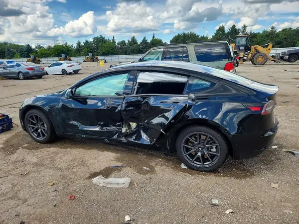5YJ3E1EB1MF035653 2021 TESLA MODEL 3 - Image 2