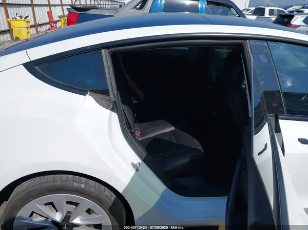 5YJ3E1EB1MF050475 2021 TESLA MODEL 3 - Image 8