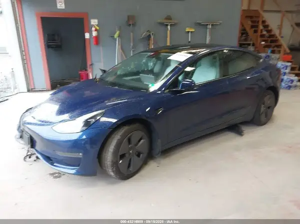 5YJ3E1EB1MF052047 2021 TESLA MODEL 3 - Image 2