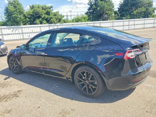 5YJ3E1EB1MF052940 2021 TESLA MODEL 3 - Image 2