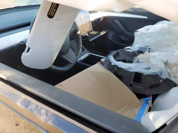 5YJ3E1EB1MF054672 2021 TESLA MODEL 3 - Image 8