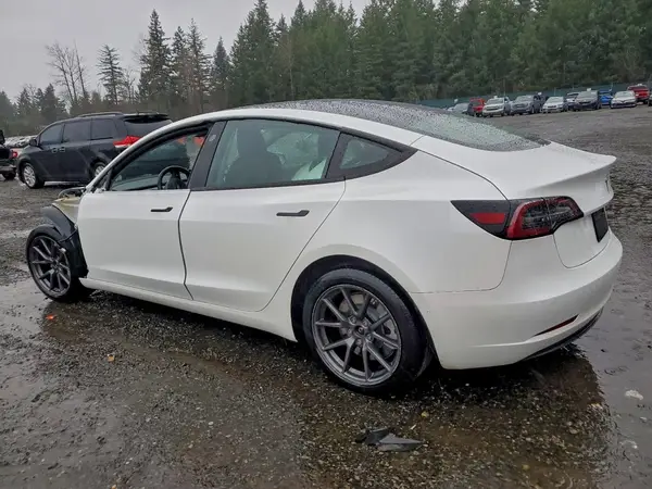 5YJ3E1EB1MF055918 2021 TESLA MODEL 3 - Image 2