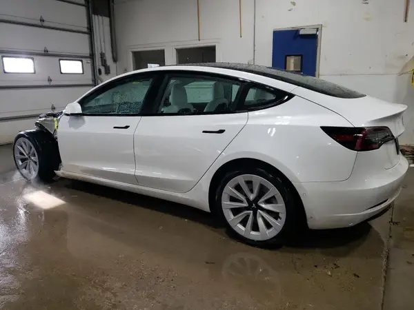 5YJ3E1EB1MF056826 2021 TESLA MODEL 3 - Image 2