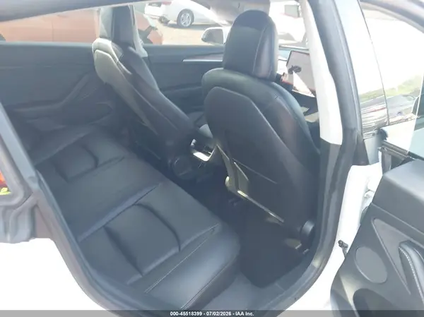 5YJ3E1EB1MF059502 2021 TESLA MODEL 3 - Image 8