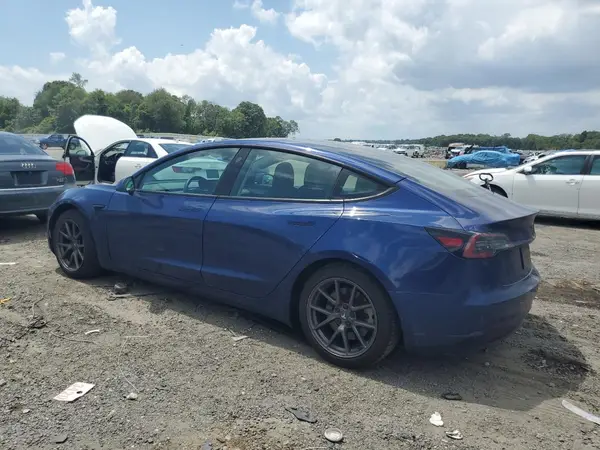 5YJ3E1EB1MF064067 2021 TESLA MODEL 3 - Image 2