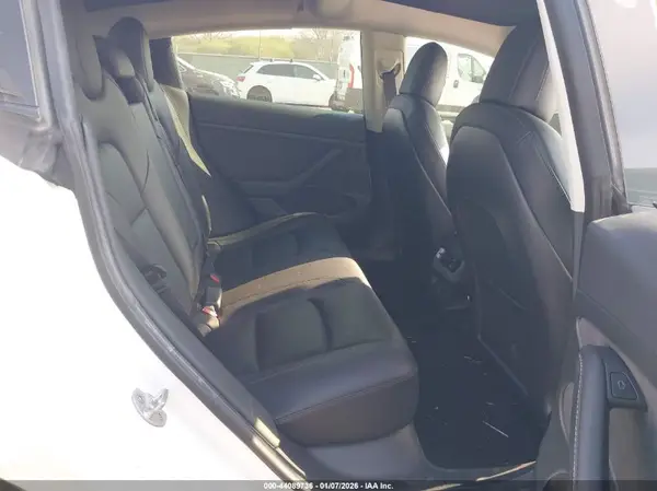 5YJ3E1EB1MF069138 2021 TESLA MODEL 3 - Image 8
