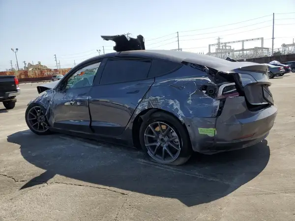 5YJ3E1EB1MF075912 2021 TESLA MODEL 3 - Image 2