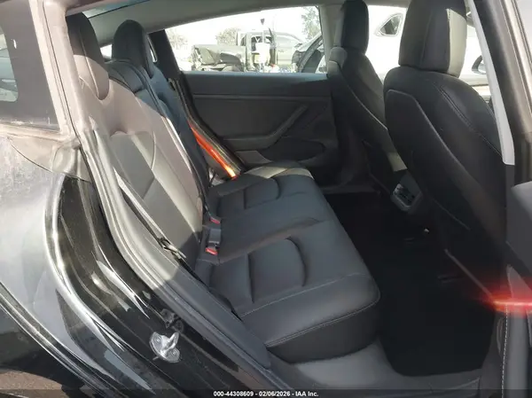 5YJ3E1EB1MF085548 2021 TESLA MODEL 3 - Image 8