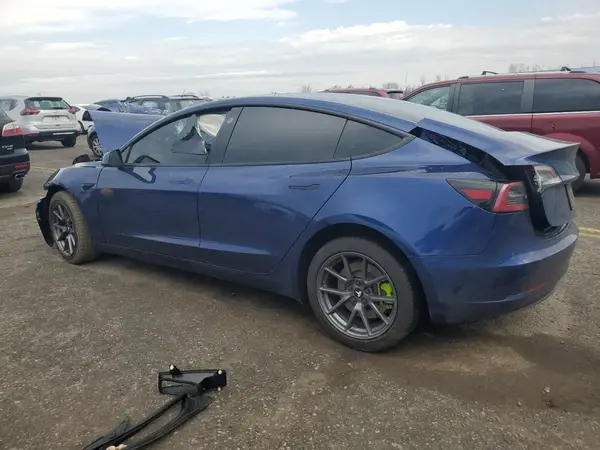 5YJ3E1EB1MF836826 2021 TESLA MODEL 3 - Image 2