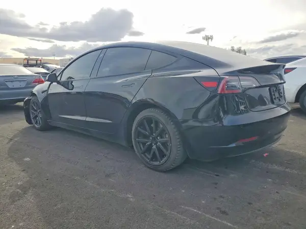 5YJ3E1EB1MF848202 2021 TESLA MODEL 3 - Image 2