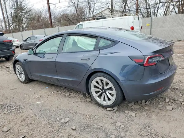 5YJ3E1EB1MF850211 2021 TESLA MODEL 3 - Image 2