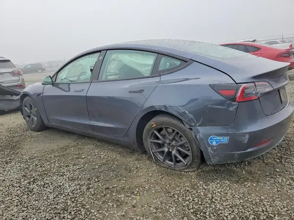 5YJ3E1EB1MF858051 2021 TESLA MODEL 3 - Image 2