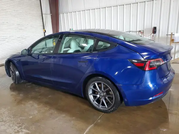 5YJ3E1EB1MF860219 2021 TESLA MODEL 3 - Image 2