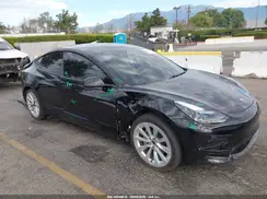 5YJ3E1EB1MF868773 2021 TESLA MODEL 3