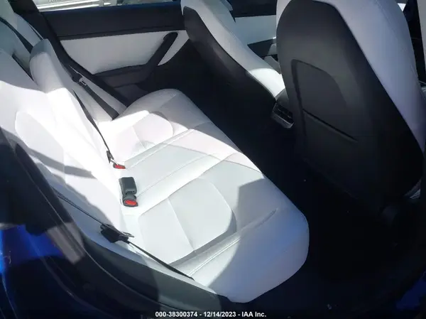 5YJ3E1EB1MF873519 2021 TESLA MODEL 3 - Image 8