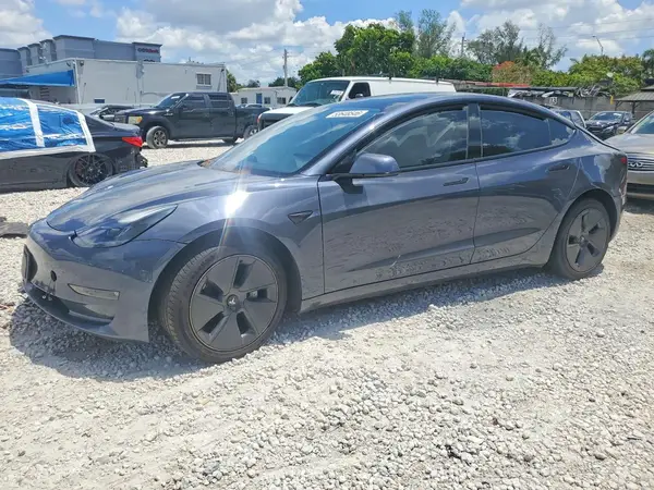 5YJ3E1EB1MF876338 2021 TESLA MODEL 3 - Image 1