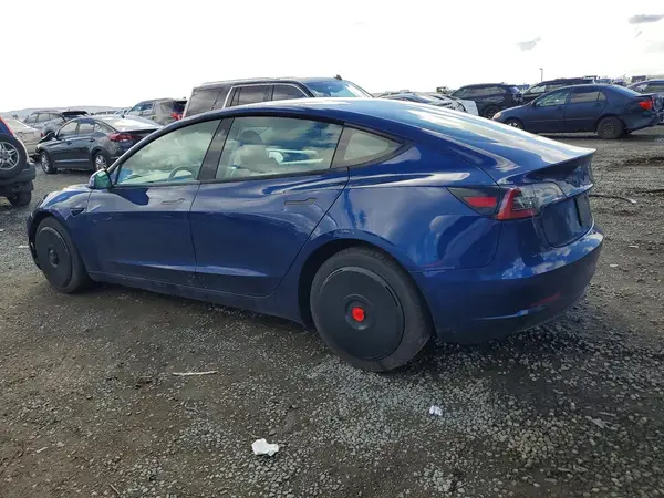 5YJ3E1EB1MF878431 2021 TESLA MODEL 3 - Image 2