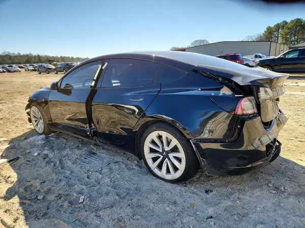 5YJ3E1EB1MF901884 2021 TESLA MODEL 3 - Image 2
