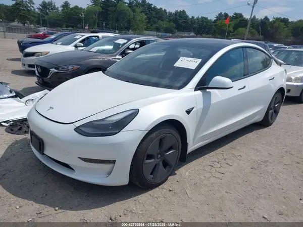 5YJ3E1EB1MF902016 2021 TESLA MODEL 3 - Image 2