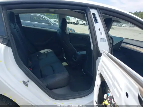 5YJ3E1EB1MF902016 2021 TESLA MODEL 3 - Image 8