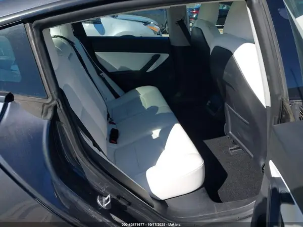 5YJ3E1EB1MF903070 2021 TESLA MODEL 3 - Image 8