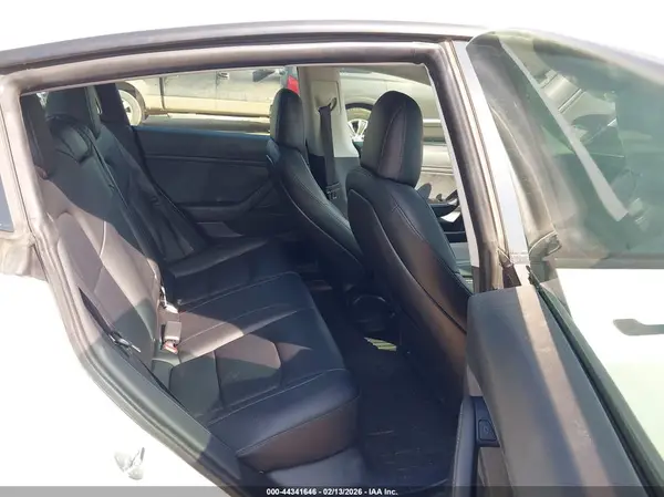 5YJ3E1EB1MF919107 2021 TESLA MODEL 3 - Image 8