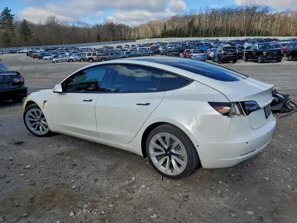 5YJ3E1EB1MF919186 2021 TESLA MODEL 3 - Image 2