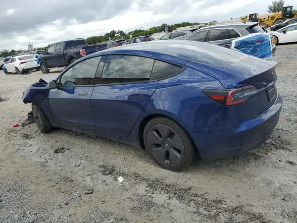 5YJ3E1EB1MF924582 2021 TESLA MODEL 3 - Image 2