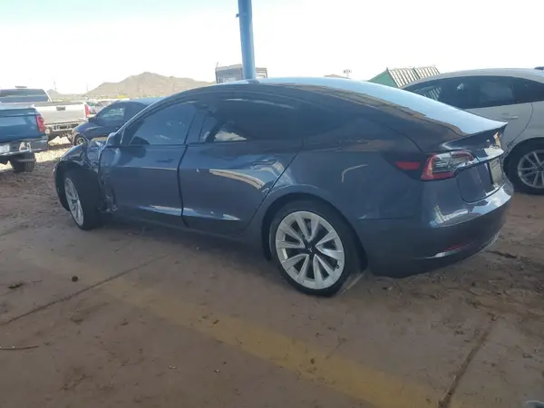 5YJ3E1EB1MF925764 2021 TESLA MODEL 3 - Image 2